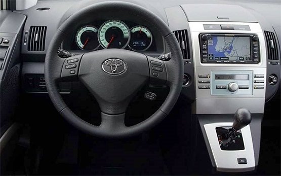 2013 Toyota Corolla Verso AUTO