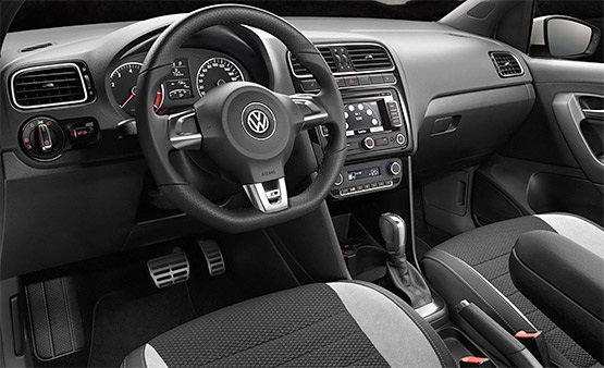 Volkswagen Polo rent a car Heraklion airport